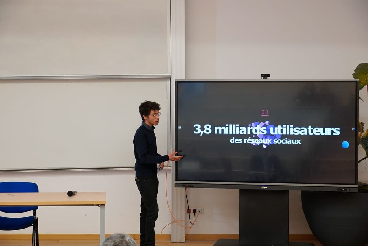 [Incubateur BlueSpace] Séance de pitch des candidats porteurs de projets 