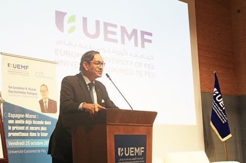 " Une amitié déjà féconde dans le présent et encore plus prometteuse dans le futur"  Par M. Ricardo Díez-Hochleitner Rodríguez