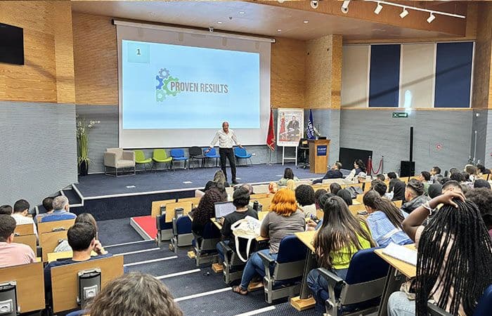 Leadership et efficacité individuelle : Une conférence hors norme avec M. Reda Bouraoui