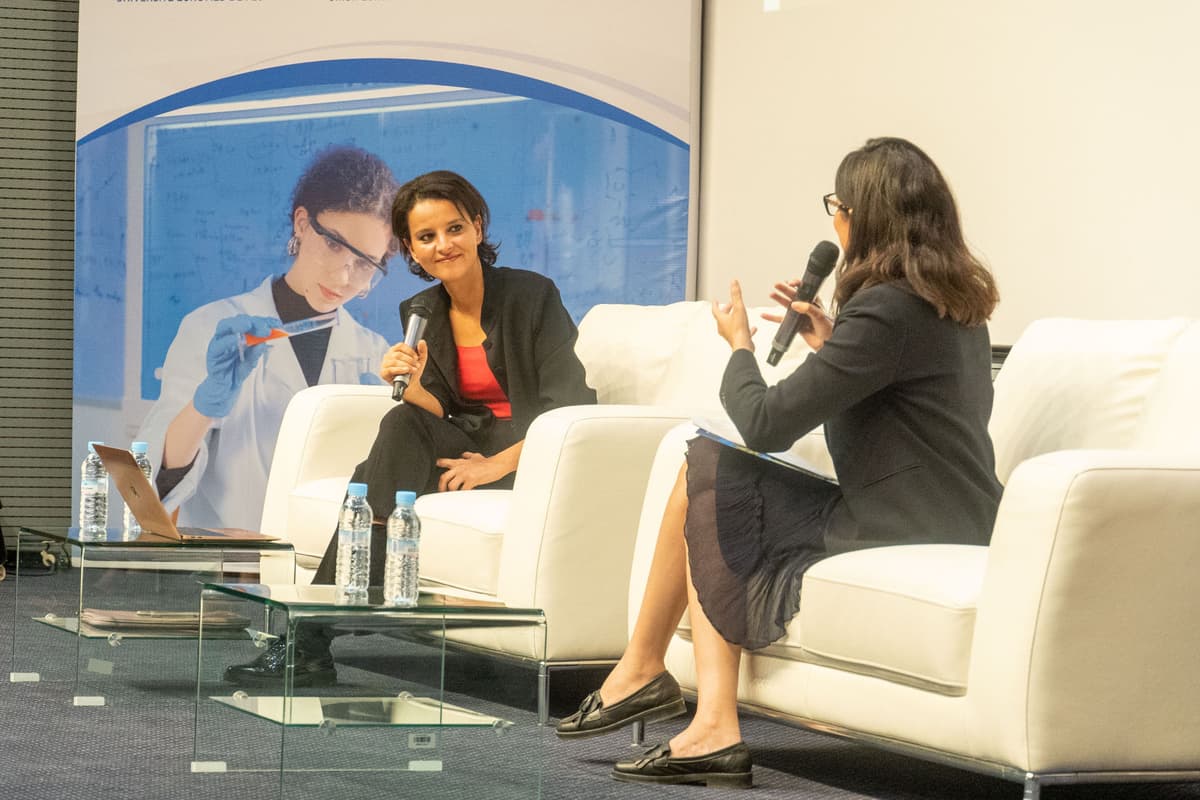 Mme Najet Vallaud Belkacem: objectifs de développement durable 2030 : si loin, si proche ?