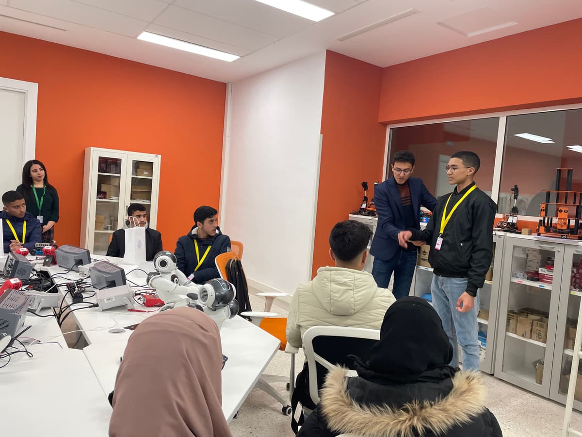 Le Hackathon Teens in AI : une compétition pour générer les prochaines leaders éthiques en IA