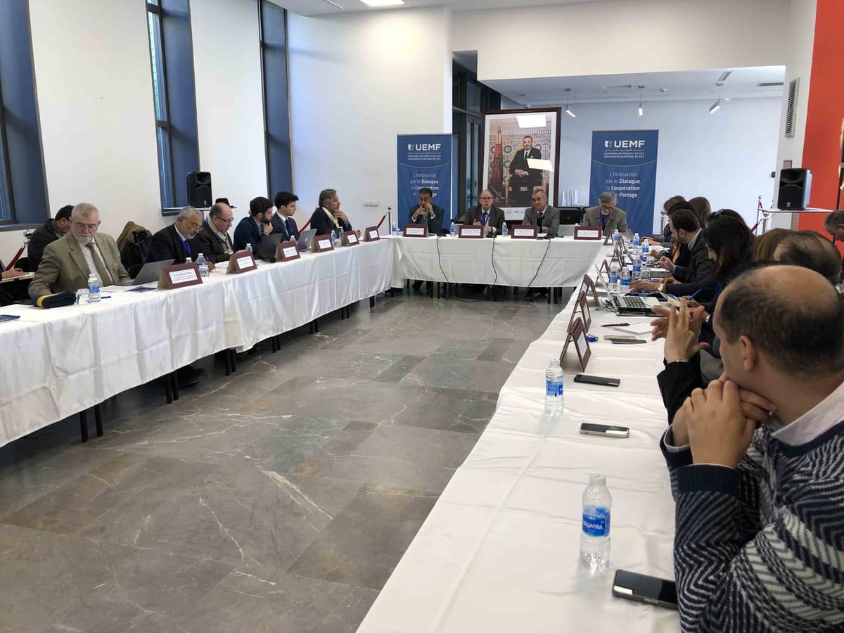 Table ronde autour du thème « La territorialité de l’action publique : Repenser la gouvernance au prisme du local »