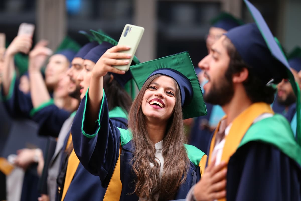 Cérémonie officielle de remise des diplômes en l’honneur des étudiants diplômés de l’UEMF