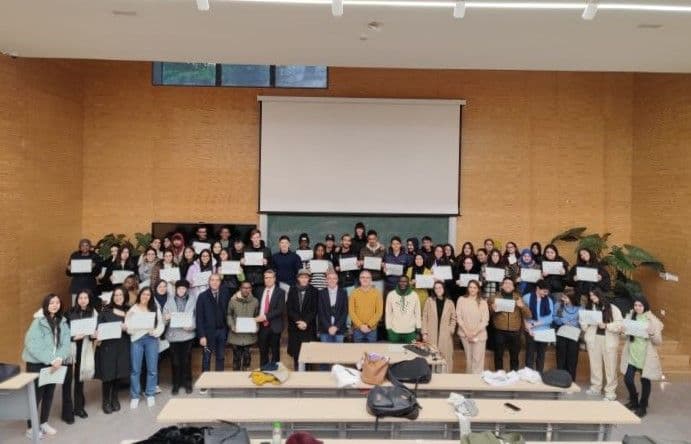 L'UEMF accueille un projet international de diffusion scientifique sur la résistance aux antimicrobiens et la lutte contre les superbactéries