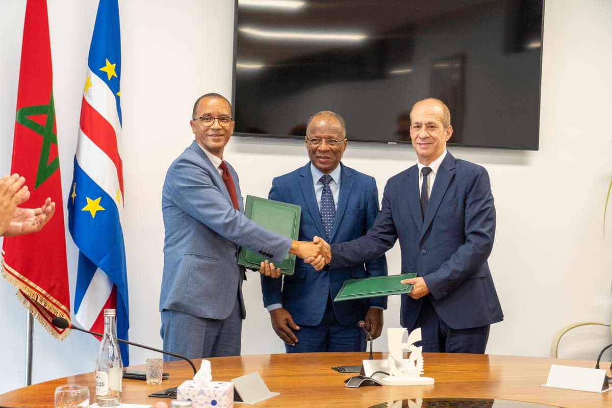 Visite à l’Universite Euromed de Fès de son excellence monsieur José Ulisses Correla e Silva, premier ministre de la république du Cap-Vert accompagné d’une délégation de haut niveau