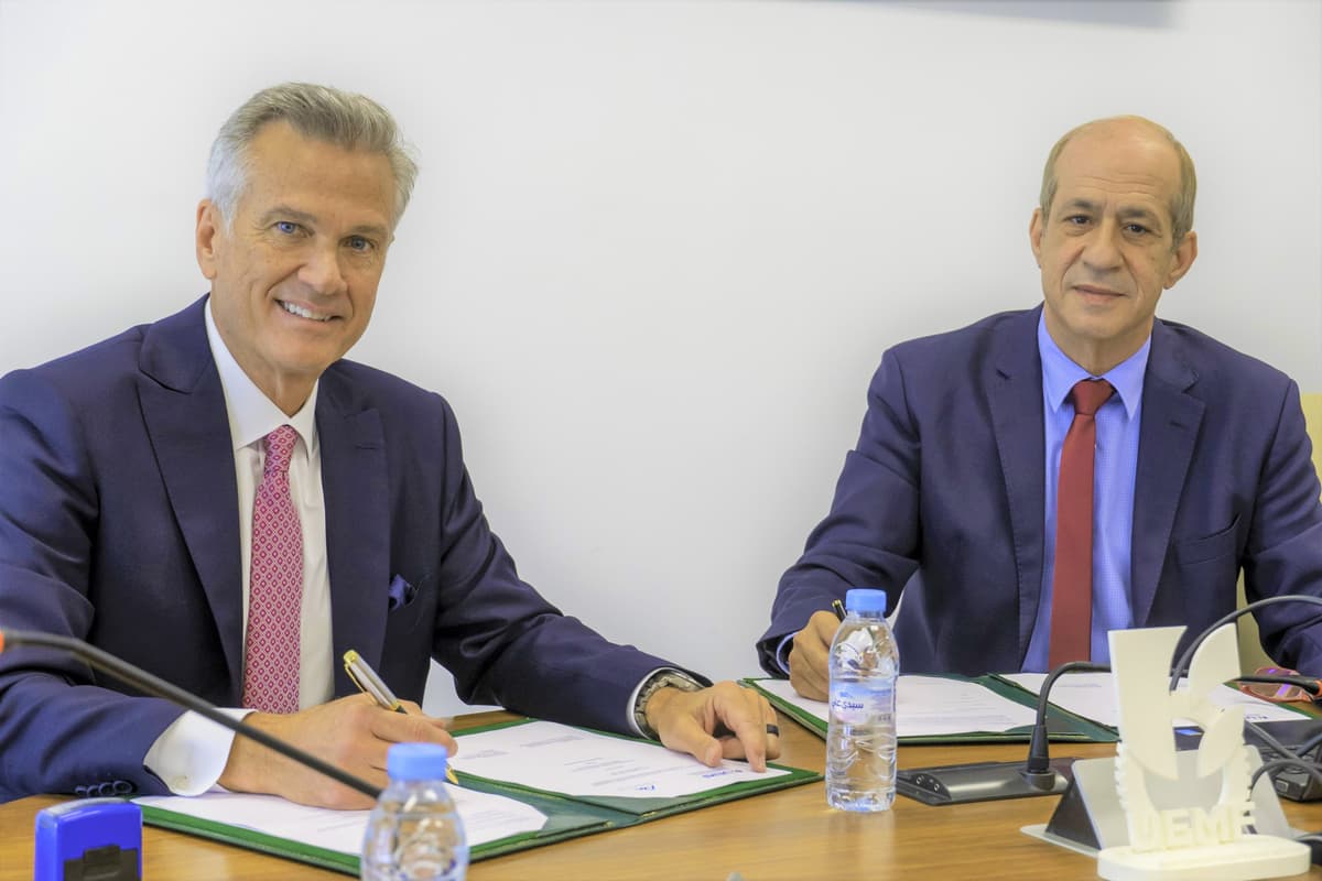 Une convention de partenariat entre l'UEMF et Pinnacle Teaching Solutions pour l'introduction d'un enseignement anglophone