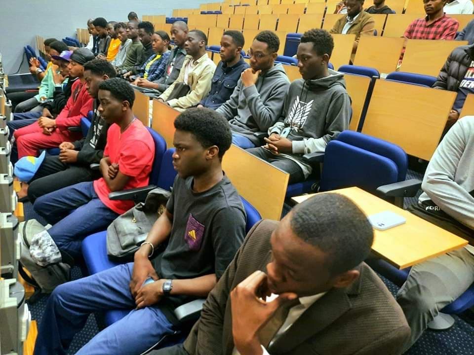 Rencontre de S.E l'Ambassadeur du Gabon au Maroc avec la communauté estudiantine gabonaise