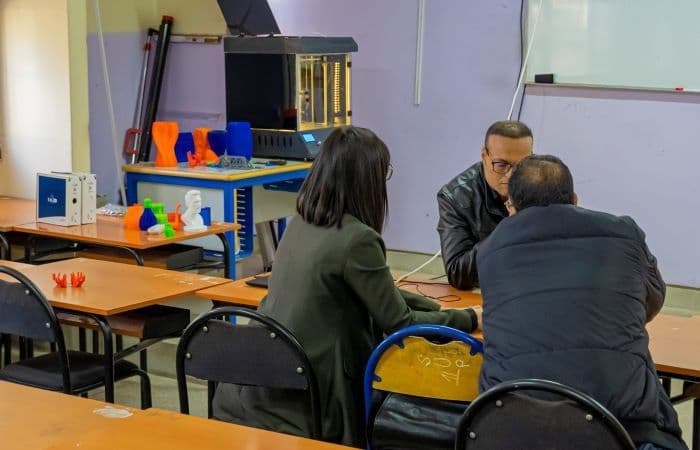 L’Université Euromed de Fès fait un don d’une machine d’impression 3D au Lycée Moulay Idriss de Fès