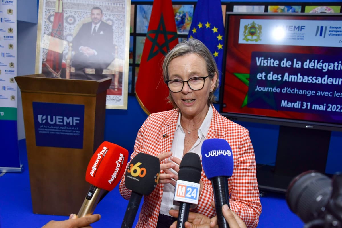 Une délégation composée de l’UE, de la BEI et des Ambassadeurs de l’UE, visite l’UEMF pour un échange inédit avec les étudiants