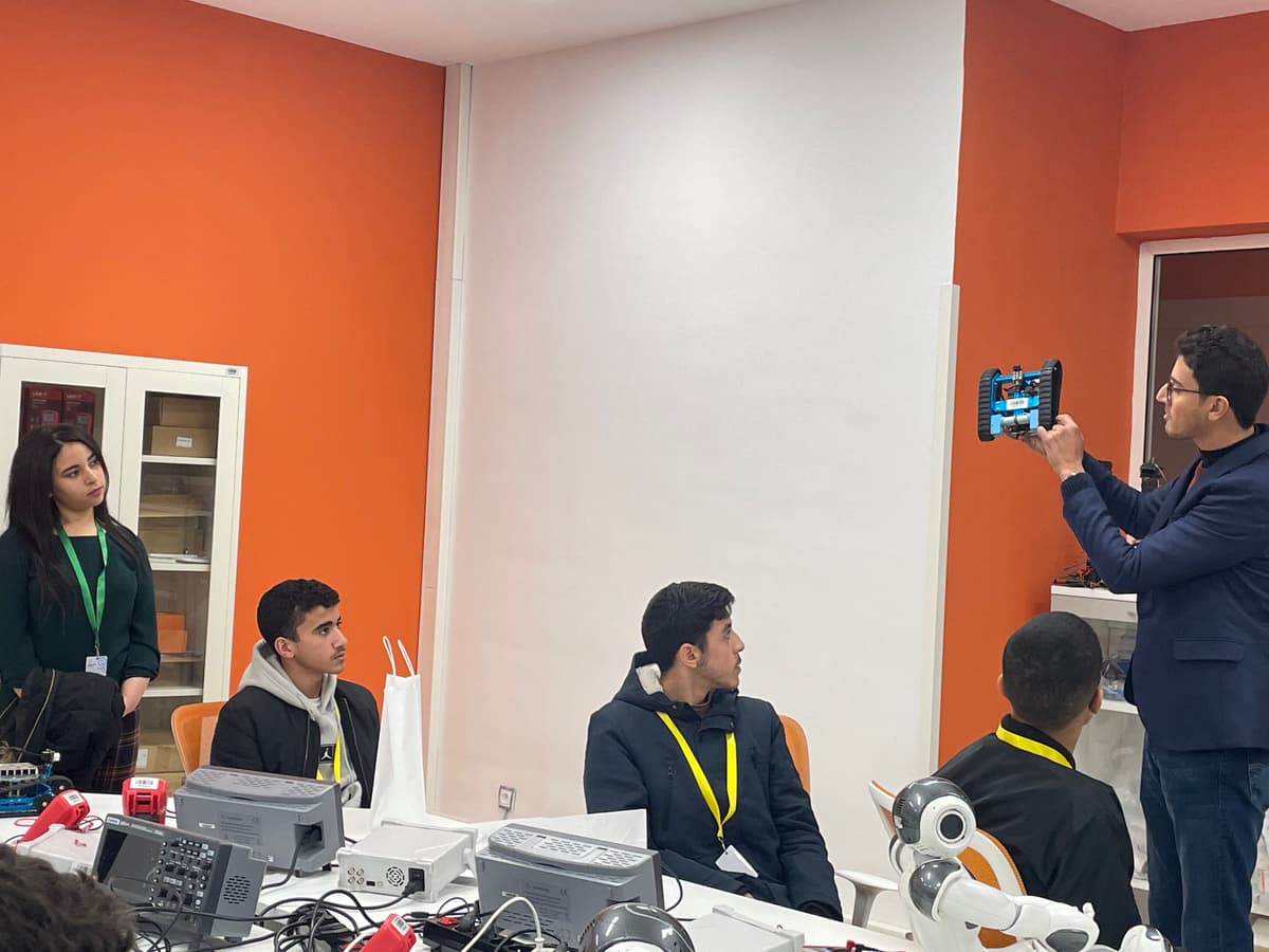 Le Hackathon Teens in AI : une compétition pour générer les prochaines leaders éthiques en IA