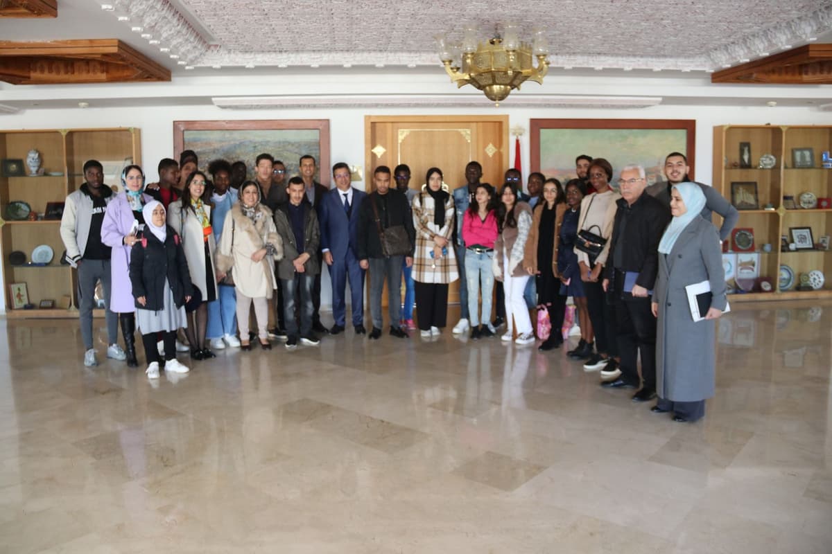 Les étudiants de l'Institut Euromed des sciences juridiques et politiques ont effectué une visite guidée des services de la commune de Fès