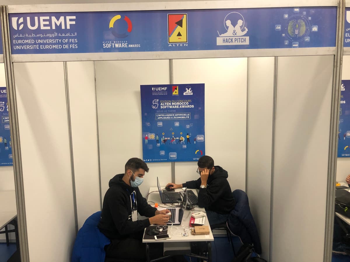 Hackathon sous le thème de l'intelligence artificielle appliquée à l’éco-mobilité